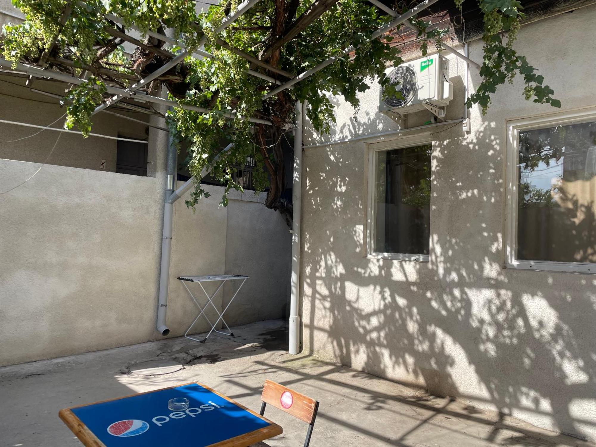 Apartment In The City Center With The Garden Γιερεβάν Εξωτερικό φωτογραφία
